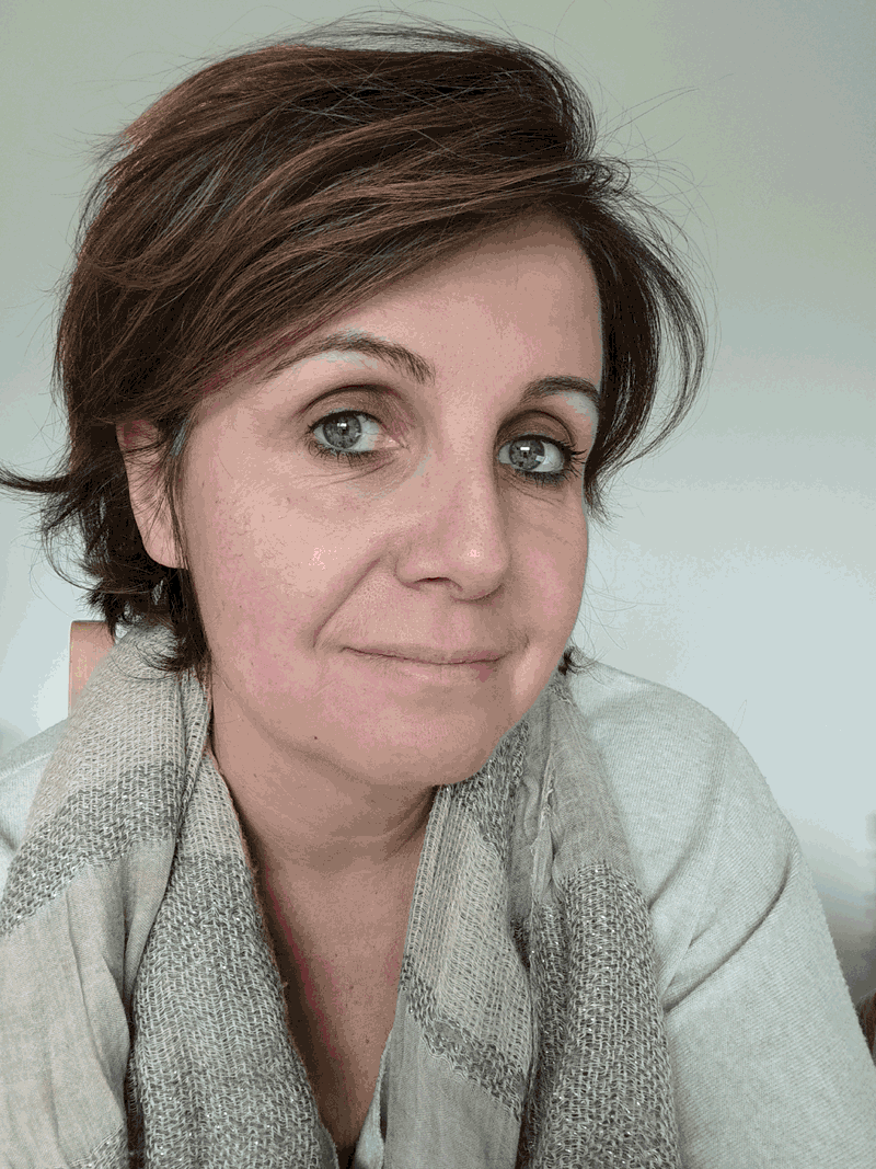 Mme Marianne DELCOURT